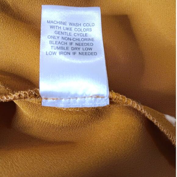 DR2 Blouse Peasant Top XL Flowy Artsy Boho Embroidery Golden Career Office Event - Picture 10 of 13